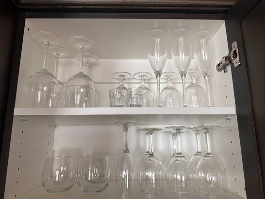 Wonderful Collection Of Wine Glasses, Champagne Glasses And Cocktail Glasses