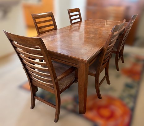 Beautiful Traditional Solid Wood Dining Table And Chairs W/ Extension Leaf