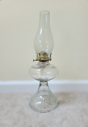 Beautiful Vintage Edward Miller & Co. Glass Oil Lamp