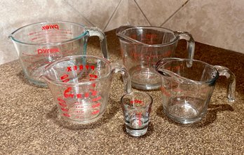 Great Assortment Of Pyrex And Anchor Hocking Measuring Cups