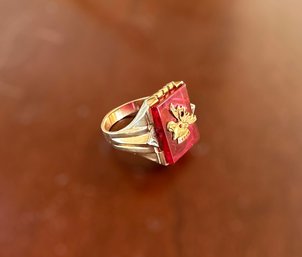 Unique 10K Gold Ring W/  Stone And Moose Accent