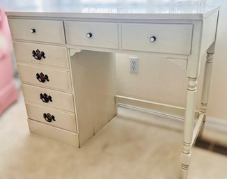 Vintage Ethan Allen Heirloom Collection Baumritter Desk