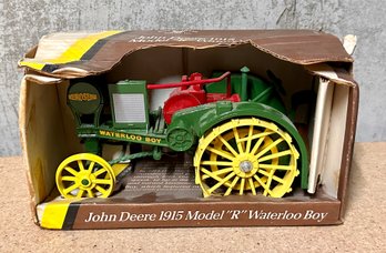 Vintage John Deere 1915 Model R Waterloo Bay Toy