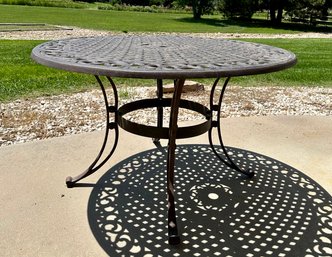 Round Metal Patio Table W/ Umbrella Hole