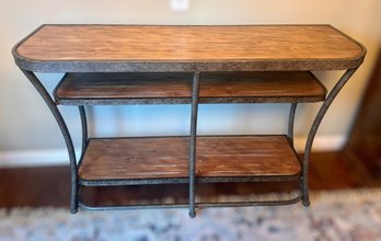 Beautiful Farmhouse Rustic Style Foyer Table