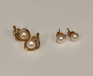 14k Gold Pearl Earrings W/ Accent Diamonds