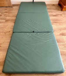 Tri-fold Green Padded Mat