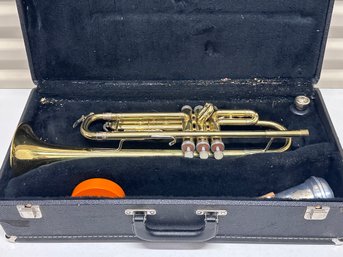 Umi Conn Student Trumpet With Traveling Case