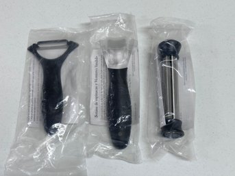 Assortment Of Pampered Chef Kitchen Utensils