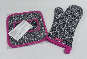 Pampered Chef Oven Mits - Lot Of 2