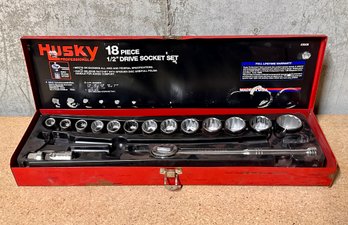 Husky Tool Box W/ 15 Piece .5 Drive Socket Set