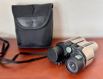 Activa Binoculars Zoom 8-22x27