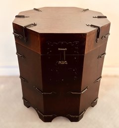 Beautiful Chinese Octagon Trunk