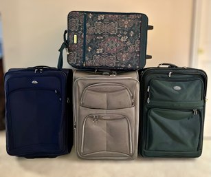 Great Collection Of Fabric Soft Shell Travel Luggage Featuring American Tourister And Samsonite  -lot Of 4