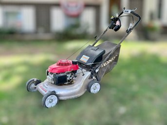 Honda 3-in-1 System Gas Lawn Mower & Ear Covers