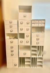 White Stackable Storage/shelving Cube Units W/ 13 Cubes & Spare Parts