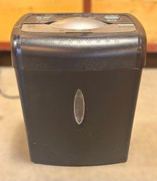 Pengear WM675XA Paper Shredder