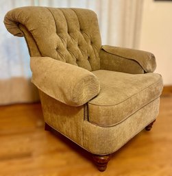 Cozy Tufted Flexsteel Accent Chair