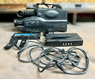 Panasonic AF X8 VHS OmniMovie Recorder PV-520 W/ 12 V Rechargeable Enercell Battery Pack