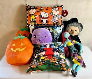 Spooky Assortment Of Halloween Pillows & Plushes W/ Peanuts Pillows, Pumpkins, Bat, Sally, Witch - Lot Of 8