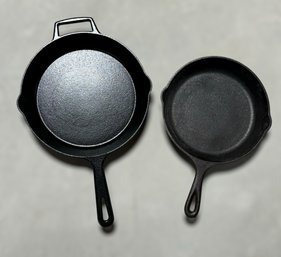 Set Of 2 Cast Iron Skillets