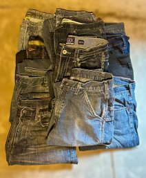 Assortment Of Women Jeans Sizes 34-36