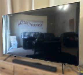 Samsung NU6900 70in Smart TV