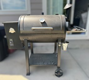 Pit Boss Wood Pellet Smoker W/ Cover