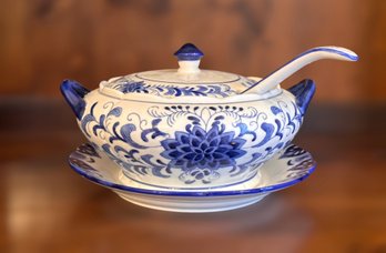 Rare Coastline Imports Fine Hand Painted Porcelain Serving Dish True Blue Collection