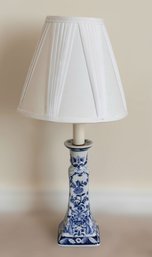 Exquisite Vintage White And Blue Lamp