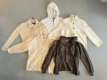 Lovely Collection Of Womans United Tops And Sweaters, Featuring  Ralph Lauren And Liz Claiborne