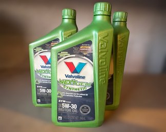 Valvoline  NextGen Synthetic Oil 5W-30 - Lot Of 3