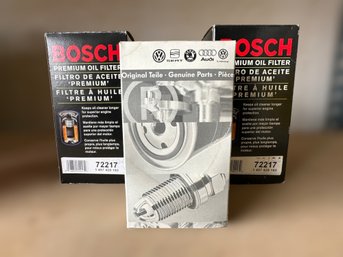 Bosch Premium Motor Oil Filter And Volkswagen Filter - Lot Of 3