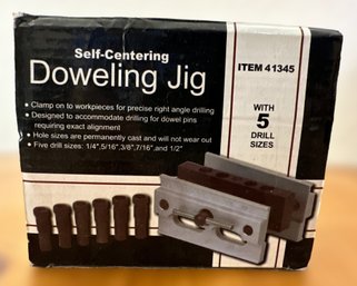 Self-centering Doweling Jig Set With 5 Drill Sizes