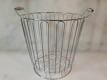 Modern Farmhouse Style Wire Laundry Basket