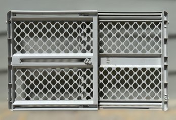 Fully Adjustable Heavy Duty Plastic Gate With Comfort Handle