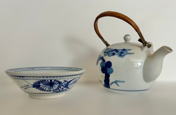 Vintage Blue And White Chinese Porcelain Teapot And Bowl