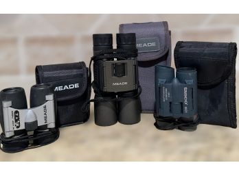Vintage Set Of Meade Binoculars With Carrying Cases And 1  Tasco Binoculars. Lot Of  3