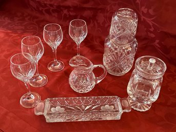 Lot Of 8 Vintage Glass Dinnerware Pieces.