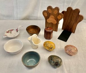 Lot Of 11 Wood And Ceramic Pieces