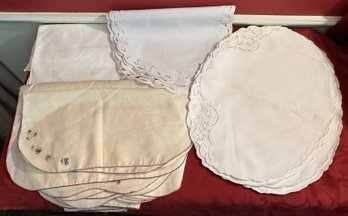Lot Of 43 Placemats
