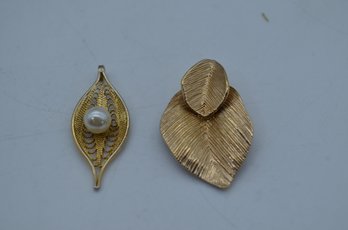 Elegant Gold-Tone Leaf And Pearl Pendants