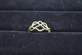 Enigmatic Vintage Gold-Tone Puzzle Ring - Intricate Interlocking Band Design