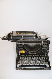 Vintage 1924 Underwood Standard No. 5 Typewriter - Classic Collectible