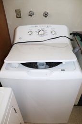 GE Top-Load Washing Machine  High-Efficiency, Deep Rinse, Multi-Settings