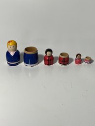 Set Of 3 Nesting Dolls