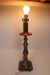 Timeless Vintage Table Lamp With Elegant Design