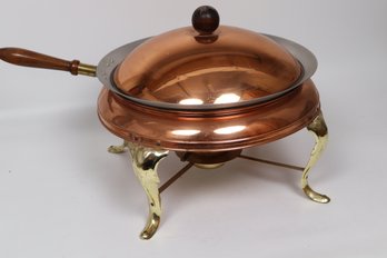 Elegant Vintage Copper Chafing Dish With Brass Toned Legs And Wooden Handle - Mid-20th Century Kitchenware