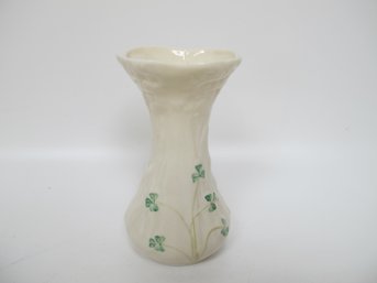 Belleek Vase With 2nd Green Mark (Reg. 0857) By Belleek Ireland (ca. 1955-1965)