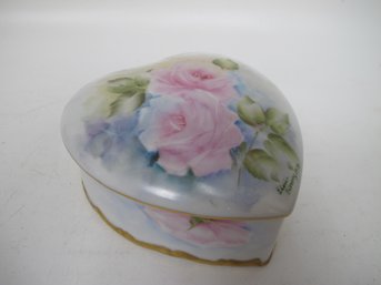 Vintage 1971 Hand-Painted Heart-Shaped Porcelain Trinket Box